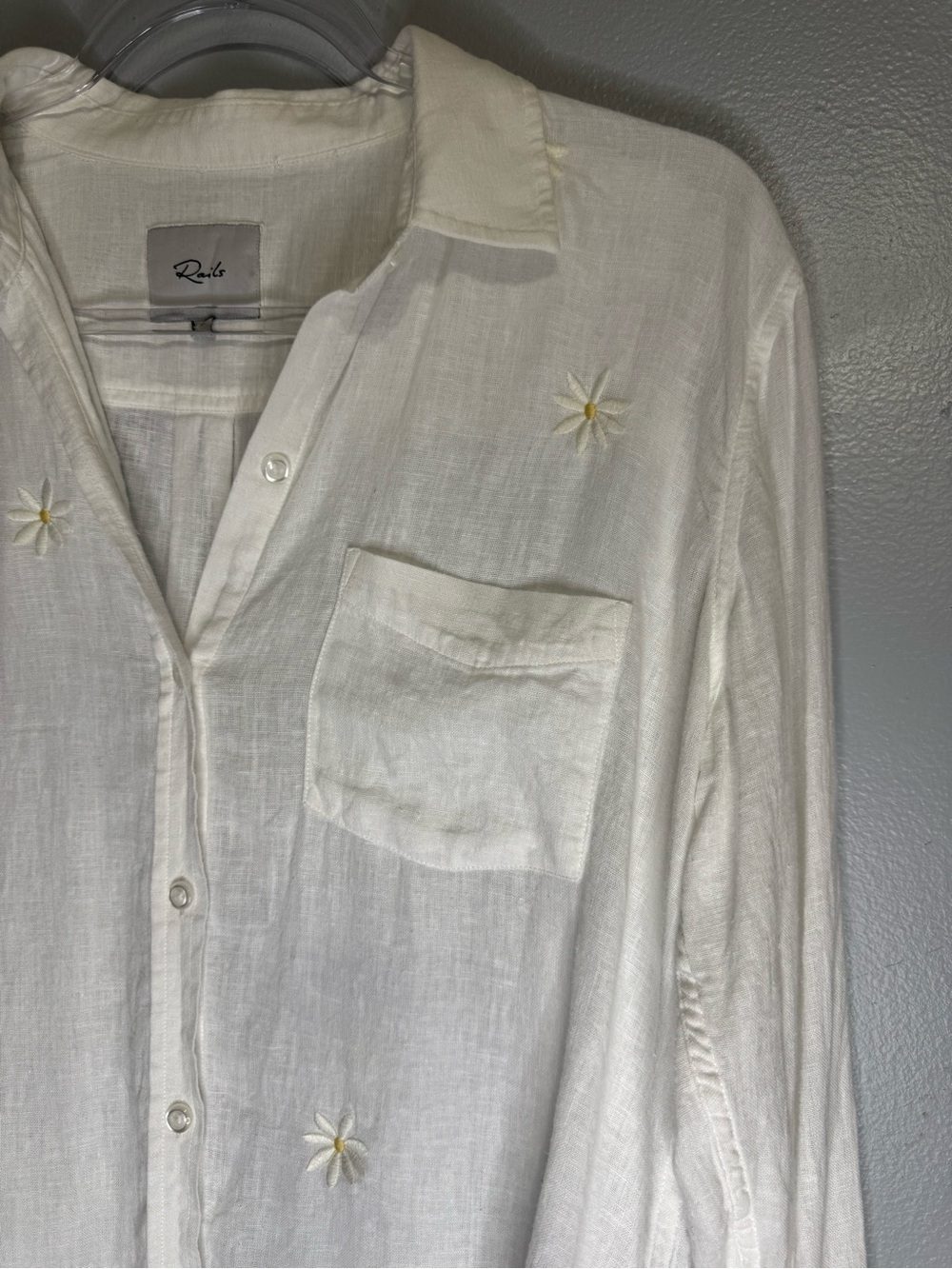 Rails Charli Linen Blend Button Down Shirt Daisy Embroidery Size Small - Picture 8 of 13